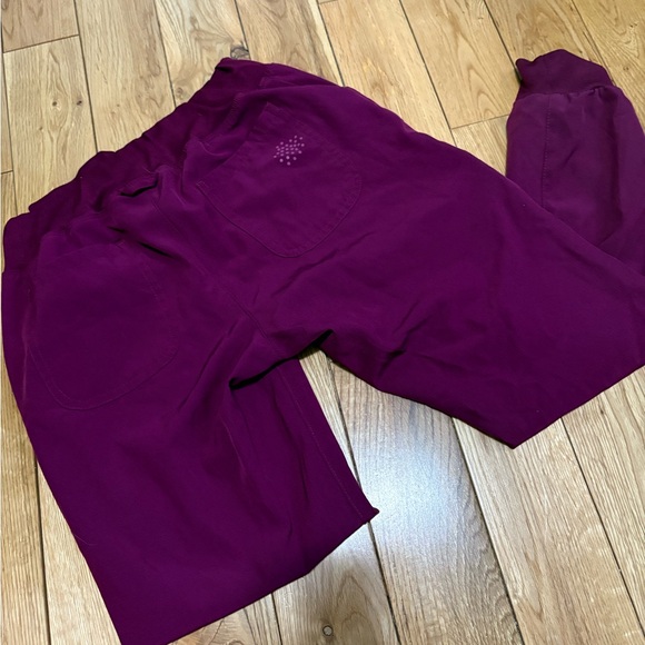 Heartsoul scrub pants - Picture 2 of 3